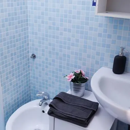 Nel Cuore Del Centro, Free Wi-fi E Netflix Apartman Osimo