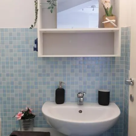 Nel Cuore Del Centro, Free Wi-fi E Netflix Osimo